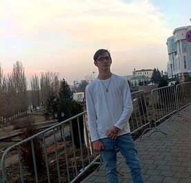 Максим